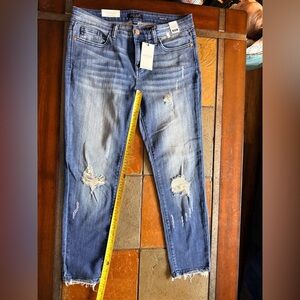 Judy blues mid rise skinny fit 13/31 BNWT raw hem distressed blue jeans beach
